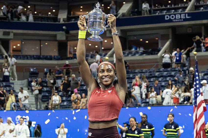 Coco Gauff, Aryna Sabalenkayı 2-1 yenerek ABD Açıkın en iyi kadın raketi oldu