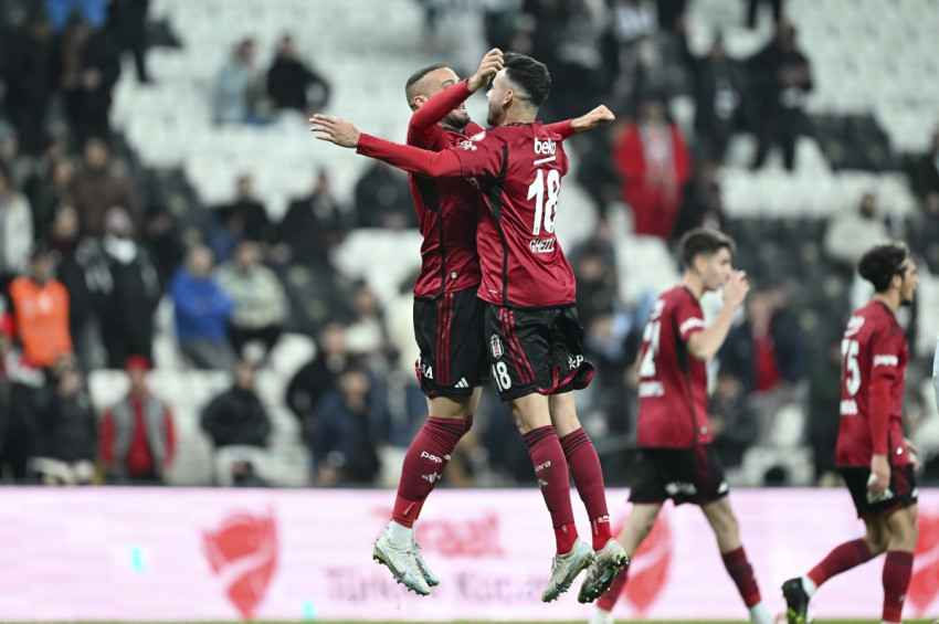 Beşiktaş, Türkiye Kupasında Eyüpsporu 4-0 yenerek tur atladı