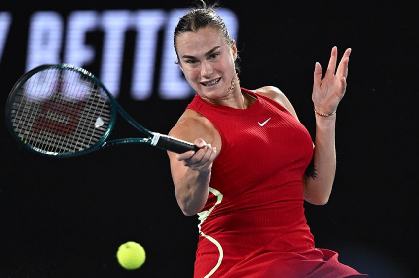 Aryna Sabalenka, Qinwen Zhengi yenerek Avustralya Açıkta şampiyon oldu