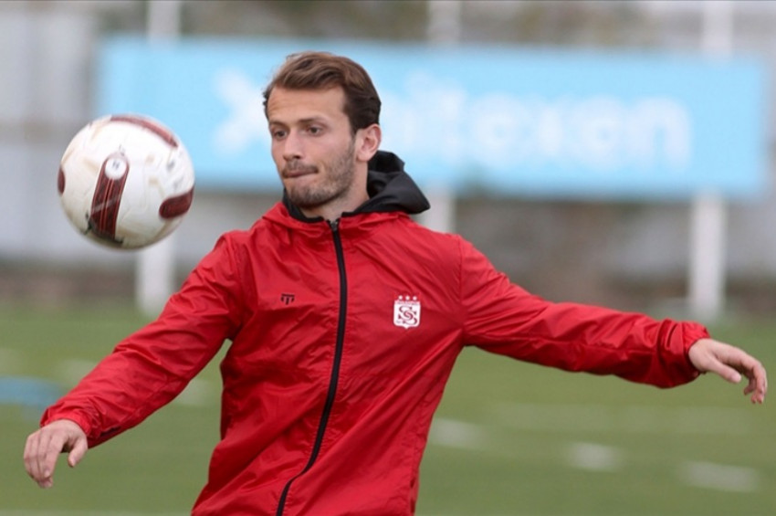 Abdulkadir Parmak ile Sivassporun yolları ayrıldı