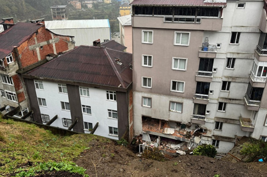 Çayelide toprak kayması sonucu 1 kişi öldü, 4 kişi yaralandı