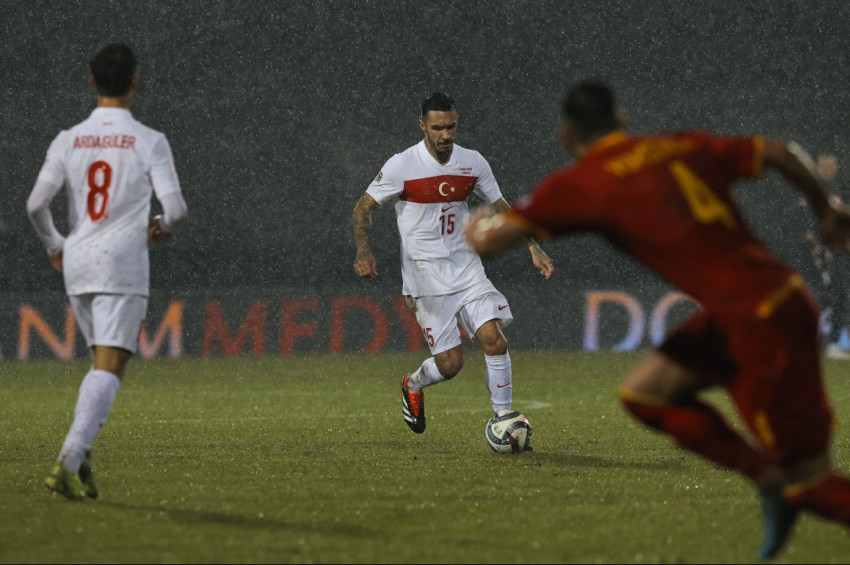 Türkiye, Karadağda yağmur altında adeta eridi: 3-1