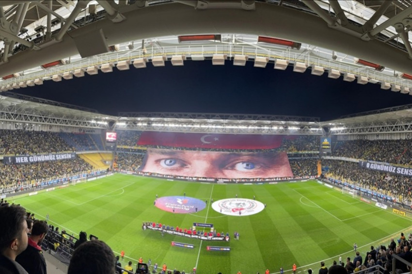 Ülker Stadının çatısına Atatürk ismi nakşediliyor