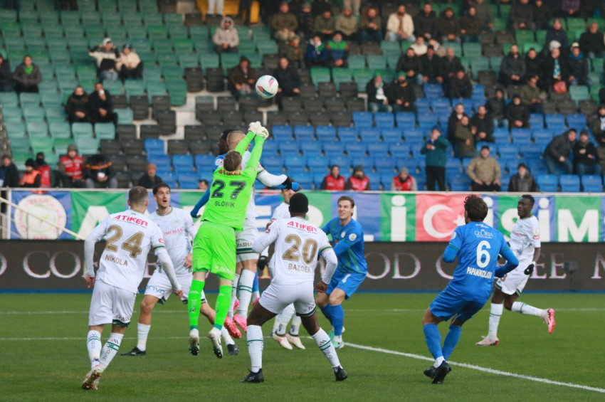 Rizespor ile Konyaspor karşılıklı gollerle puanları paylaştı: 1-1