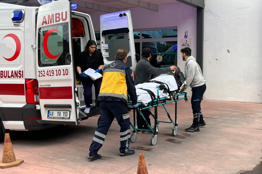 Ünlü Arabeskçi Ferdi Tayfur, hastaneye kaldırıldı