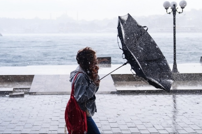 Doğu Akdenizin batısında yılın son günü fırtına bekleniyor