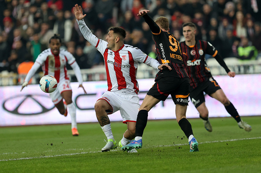 Kayserispor, Alanyasporu 2-0 yendi