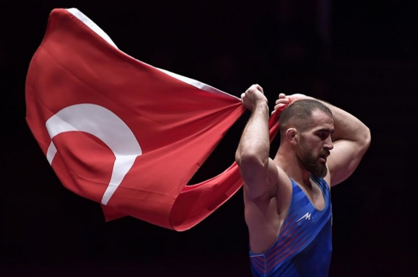 Türkiye Serbest Stil Güreş Milli Takımı, 31 yıl sonra Avrupa şampiyonu oldu