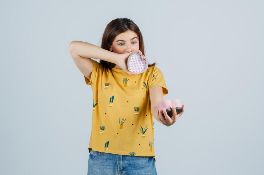 Sineklerin öldürücü darbelerden sörf yaparak kurtulduğu anlaşıldı!