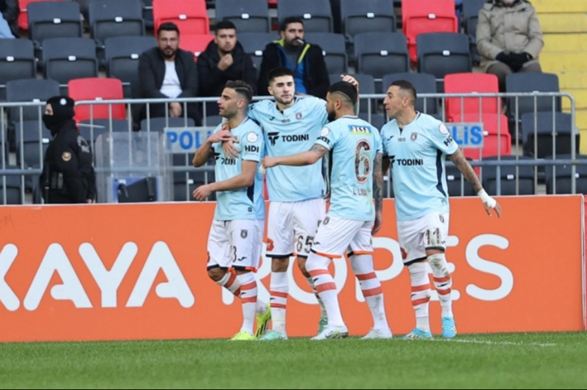 Gaziantep FK: 0 -  Başakşehir: 2