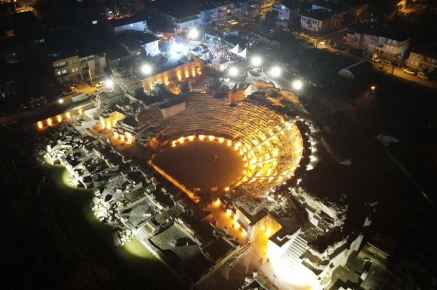 Restorasyonu biten İznik Roma Tiyatrosu ziyarete açıldı