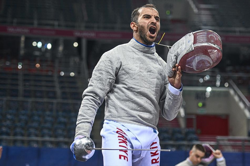 Enver Yıldırım Kılıç Dünya Kupasında Türkiyeye ilk madalya kazandıran sporcu oldu