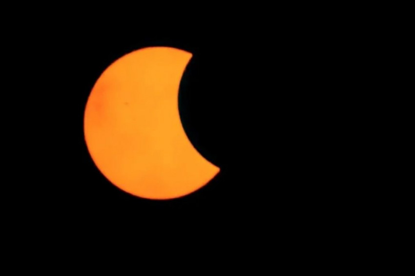 Niagara Şelalelerine Güneş tutulması akını başladı