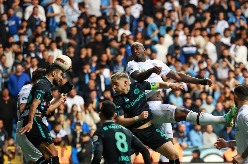 Başakşehir, Samsunspordan 3 puanı tek goller aldı