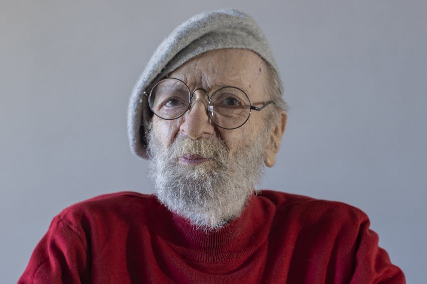 Ünlü Sanatçı Kayhan Yıldızoğlu vefat etti