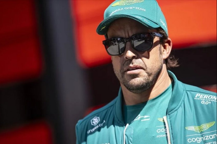 Fernando Alonso 3 yıl daha Formula 1 pistlerinde