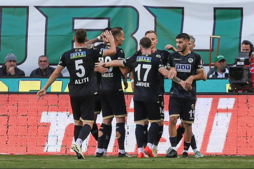 Alanya, deplasmanda kazandı: Konyaspor: 0 -  Alanyaspor: 2