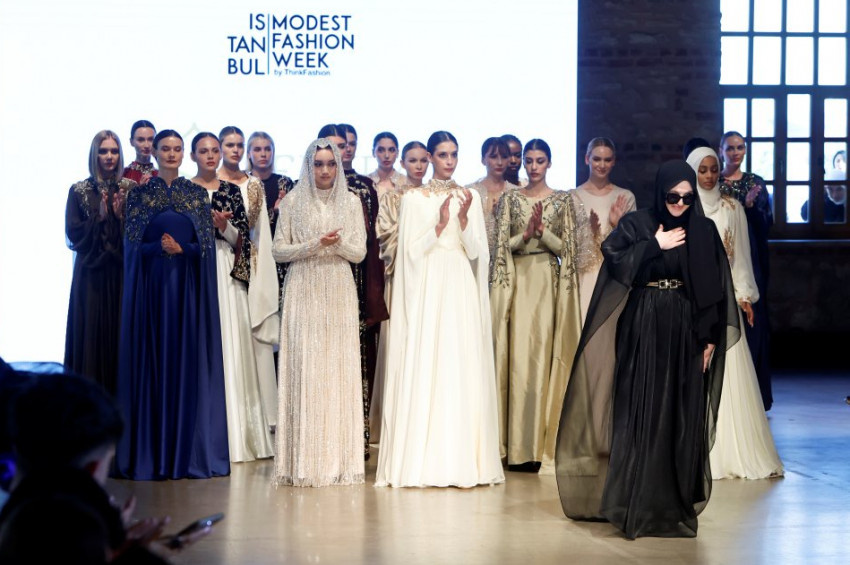 İstanbul Modest Fashion Week 2024te  25 marka podyuma çıktı