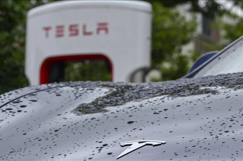 Tesla satışlarında 4 yıl sonra ilk kez düşüş yaşandı