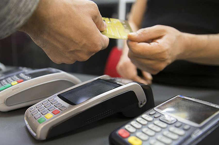 Kredi  kartlarında aylık faiz oranı yüzde 4.25e çıktı