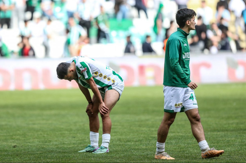 Süper Lig Şampiyonu olan Bursaspor, 3. Lige düştü