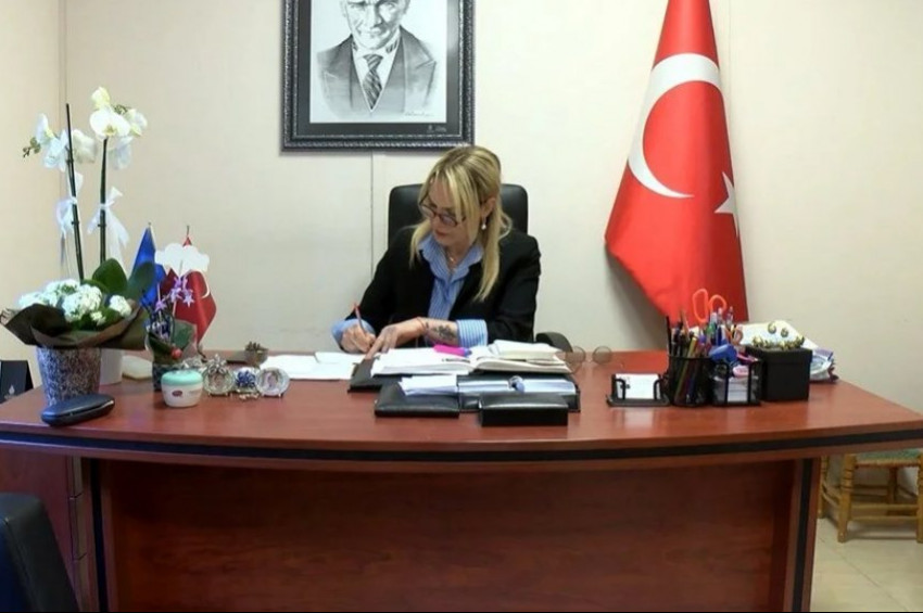 Ünlü Türkücü Hilal Özdemir artık Suadiye mahalle muhtarı