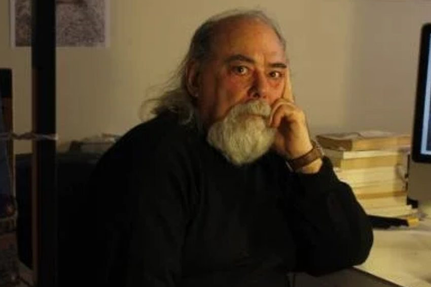 Sait Faik Hikaye Ödülü Barlas Özarıkça’nın Hay adlı kitabı
