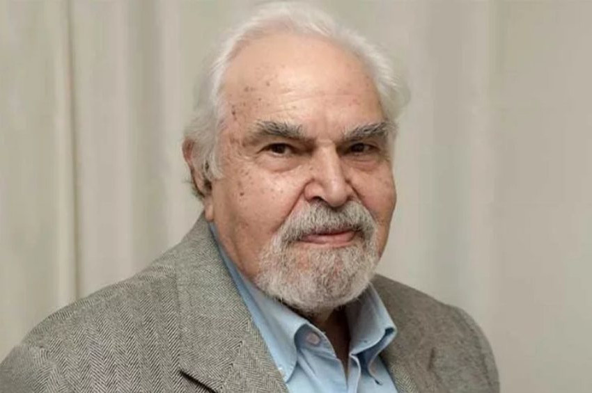 Ünlü doktor ve yazar Erdal Atabek vefat etti