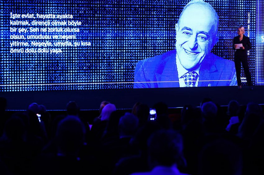 Melisa Sabancı Tapan’ın Merhum Dedesi Sakıp Sabancı ile Sohbeti Herkesi Duygulandırdı