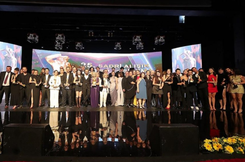 25. Sadri Alışık Tiyatro ve Sinema Oyuncu Ödülleri verildi