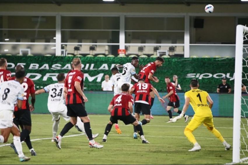 Gaziantep FK, Bodrum FKyi tek golle yenerek 3 puanı aldı