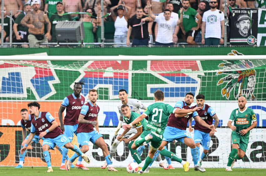 Trabzonspor, Rapid Wien engelini aşamayarak Avrupa Ligine veda etti