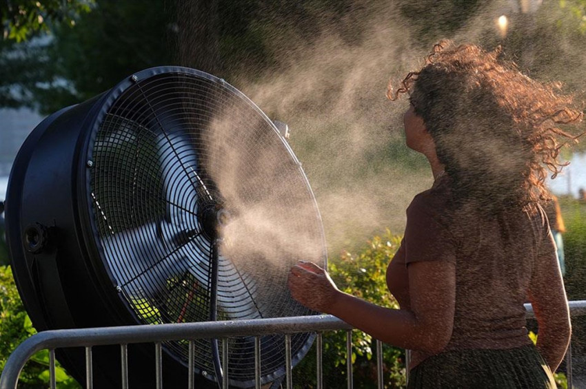 Fransa Meteoroloji İdaresi sıcakların tehlikeli olacağı konusunda uyardı