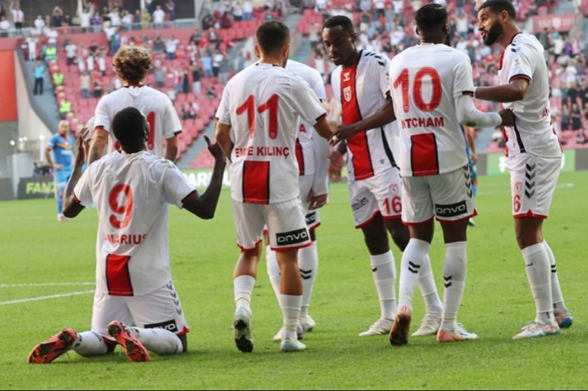 Karadenizde gol düellosu: Samsunspor: 4 - Göztepe: 3