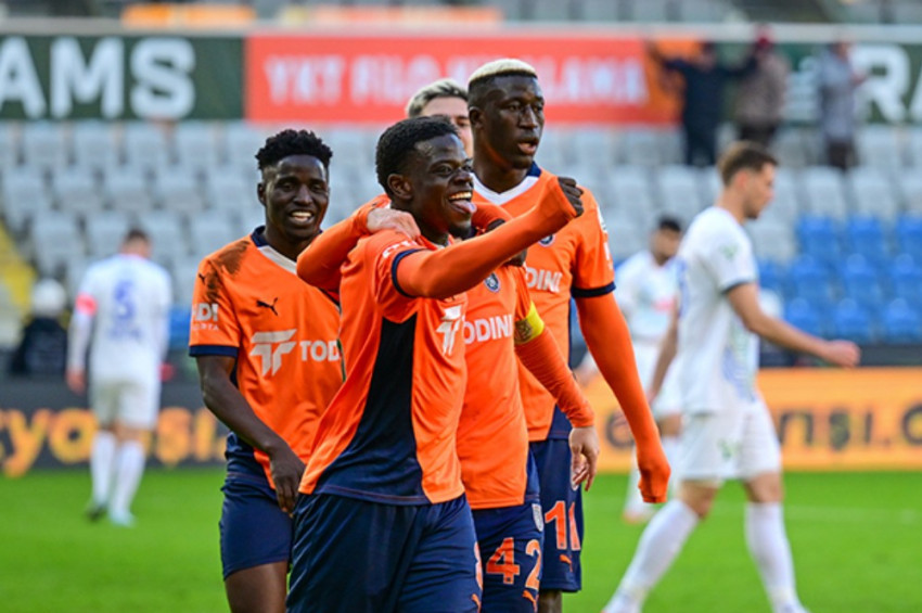 Başakşehir, Rizespordan 3 puanı 2 golle aldı: 2-0