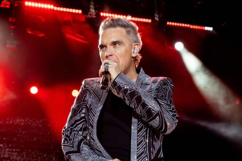 Robbie Williams, FIFAnın Müzik Elçisi