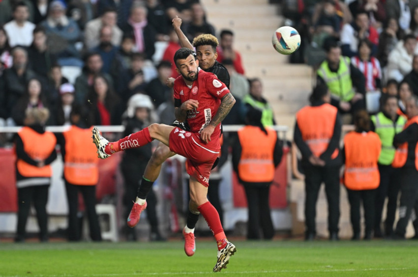 Antalyaspor ile Beşiktaş puanları paylaştı: 1-1