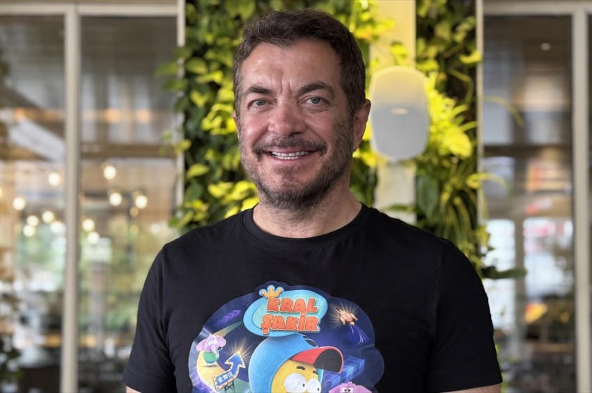  Varol Yaşaroğlu: Tüm Kral Şakir filmlerini unutun, Dünyalar Karıştı filmi bambaşka!