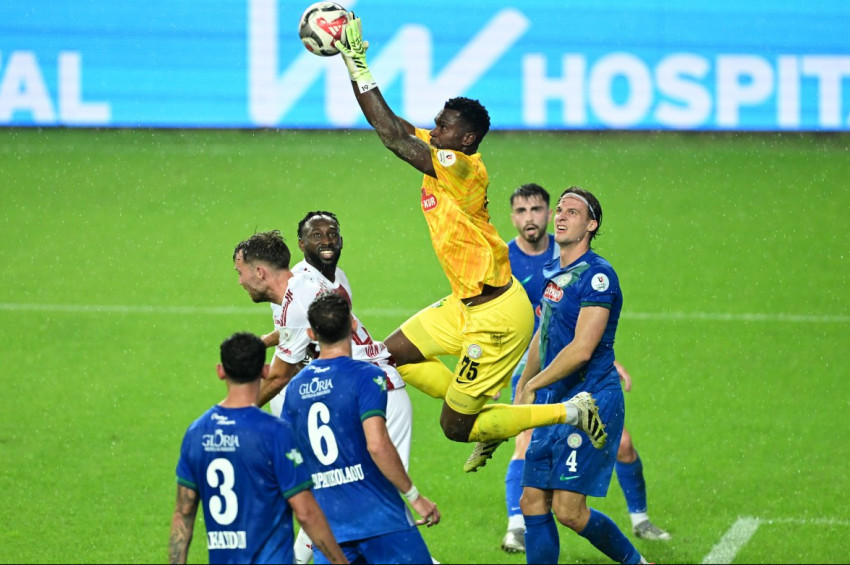 Rizespor, Antalyaspor deplasmanında gol yağdırdı: 5-2