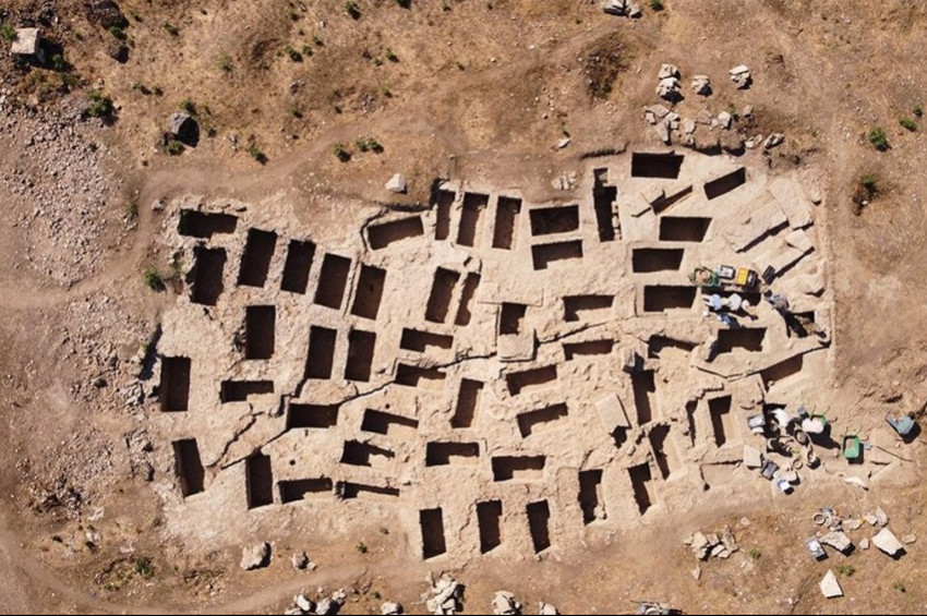 Denizlide yaşayan Antik Çağ insanları büyüye ve şifalı taşlara özel önem veriyordu