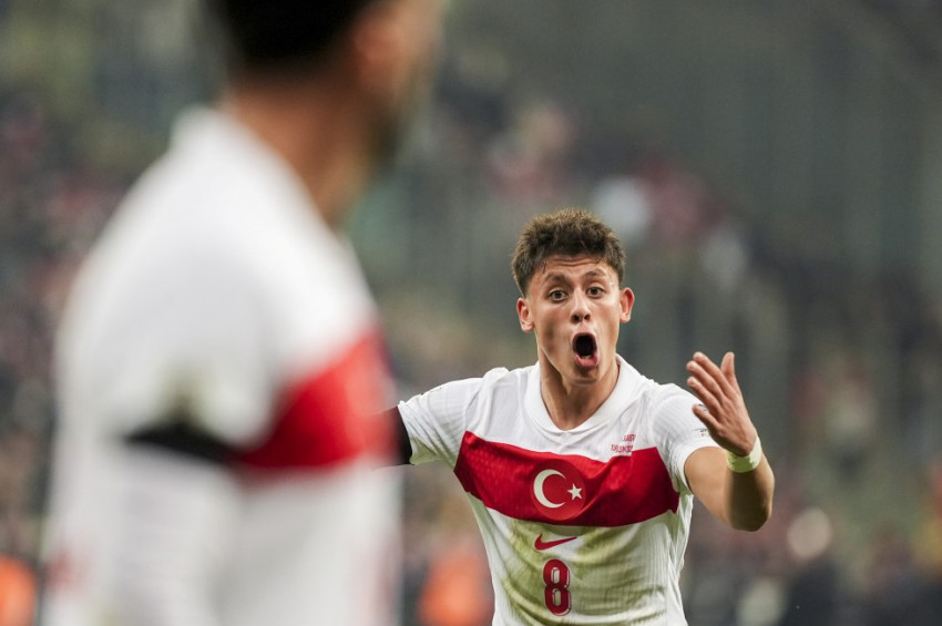 Türkiye, Bulgaristanı 2-0 yenerek E Grubunda ikinciliği garantiledi