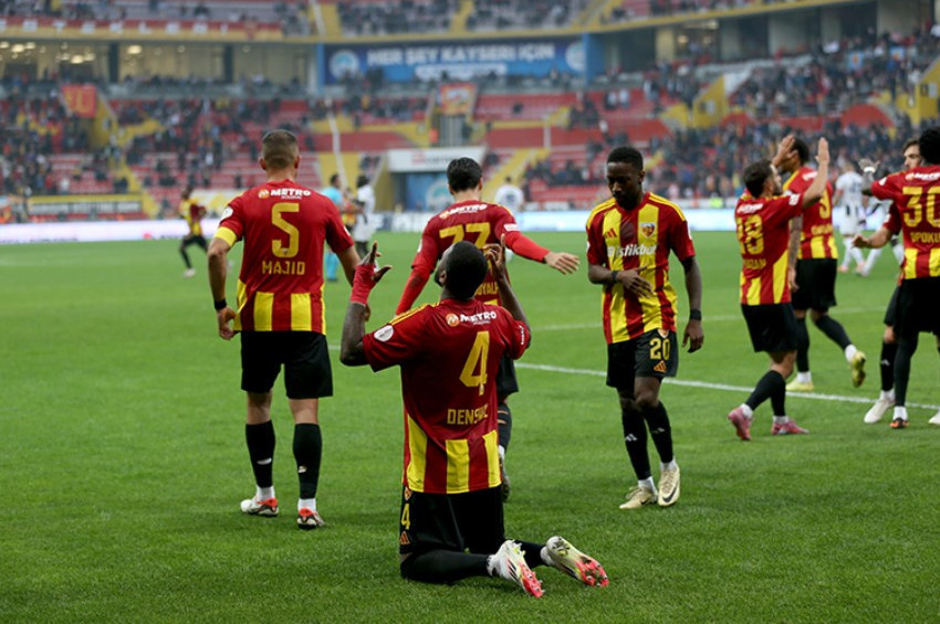 Kayserispor, Kasımpaşayı yenerek galibiyetle tanıştı