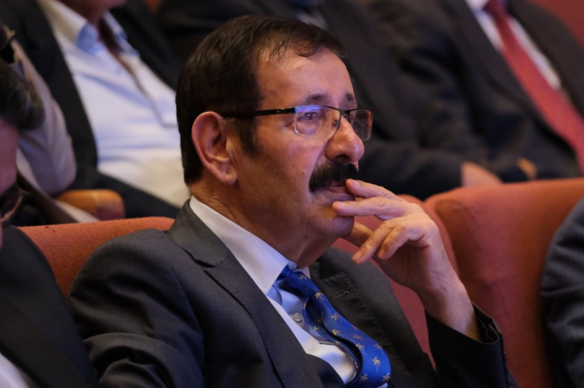 Erol Aksoy: Ahmet Poyrazoğlu çok değerli bir âşık