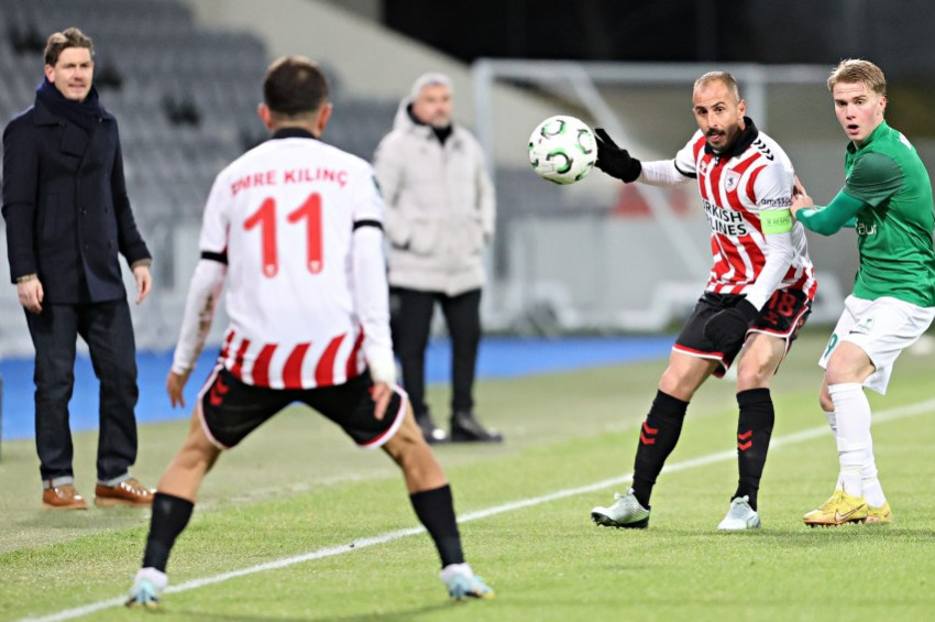 Samsunspor, Breidablik deplasmanından 1puanla lider dönüyor
