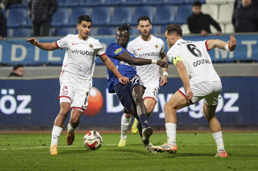 Kasımpaşa - Gençlerbirliği maçı 0-0 sona erdi