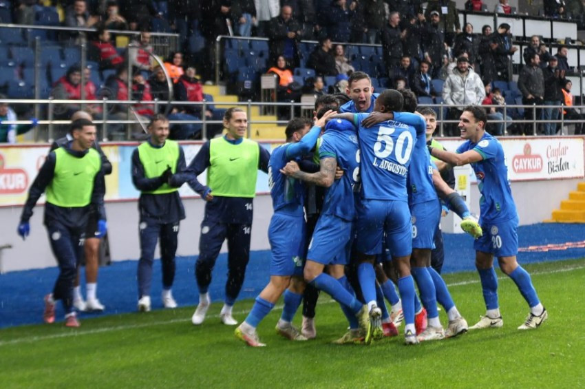Rizespor, sEyüpspordan 3 puanı 3 golle aldı