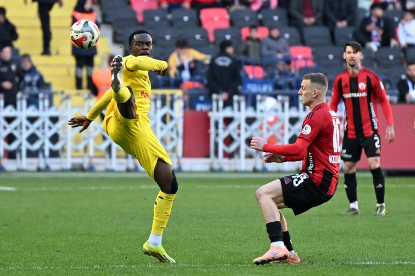 Gaziantep sahasında Göztepeye tek golle boyun eğdi: 1-0