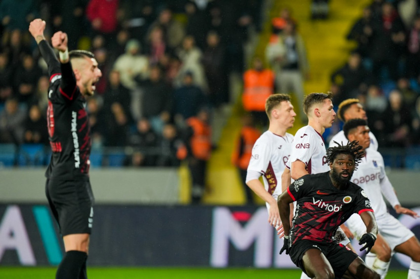 Ankarada 7 gollü düelloyu ev sahibi kazandı: Gençlerbirliği: 4 - Trabzonspor: 3