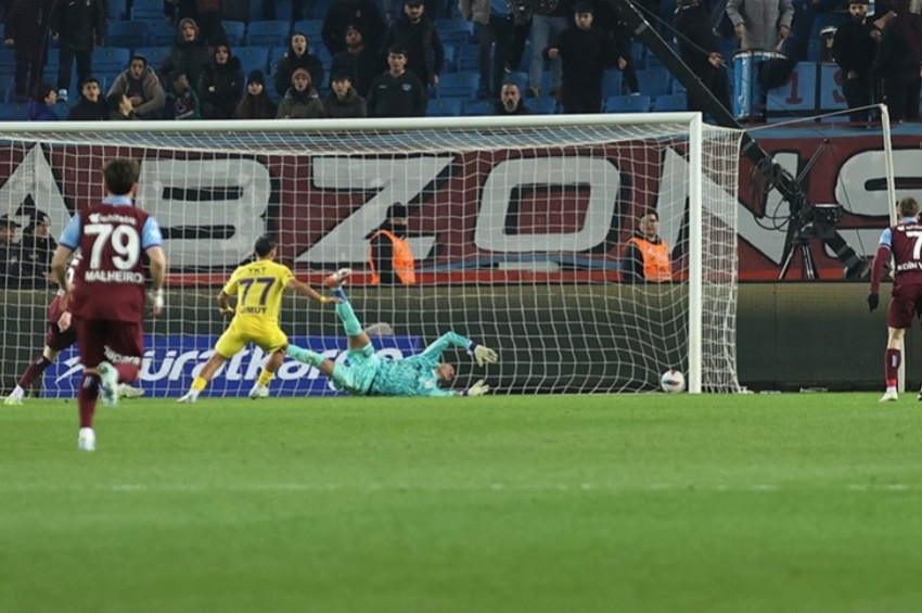Trabzonspor, Eyüpsporu tek golle yendi: 1-0