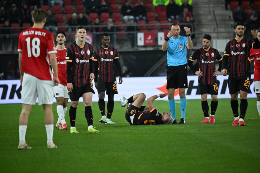 Galatasaray, AZ Alkmaar deplasmanından ağır yaralı dönüyor: 4-1